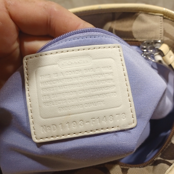 Coach daisy tote - Picture 10 of 10